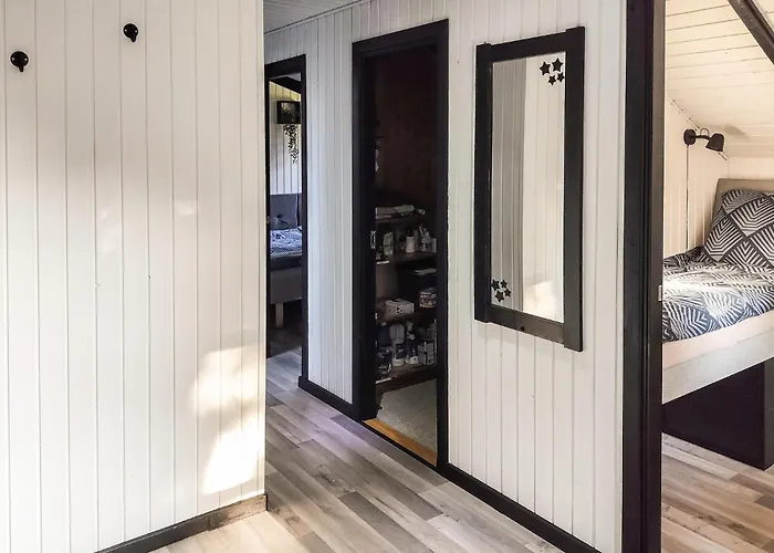 Stunning In With Kitchen *